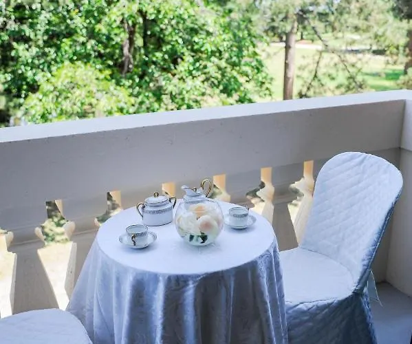 San Savino Couette-café