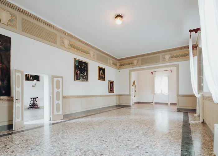 Couette-café San Savino 3*